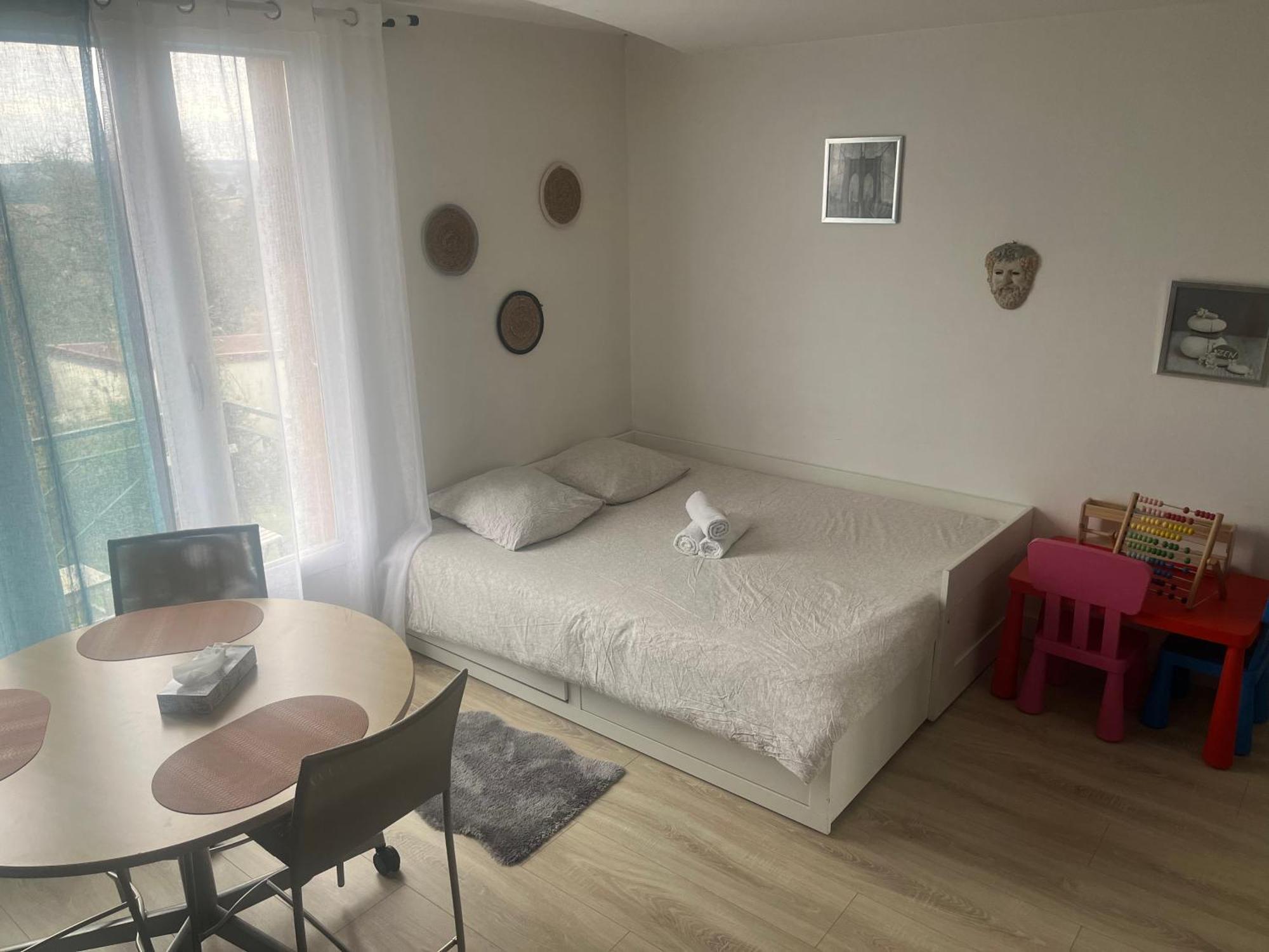 Logement Entier Proche Disneyland Montry Екстер'єр фото